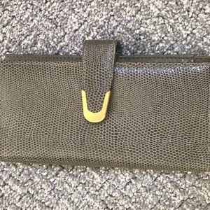 NWOT GREY/GREEN FAUX LIZARD SKIN WALLET